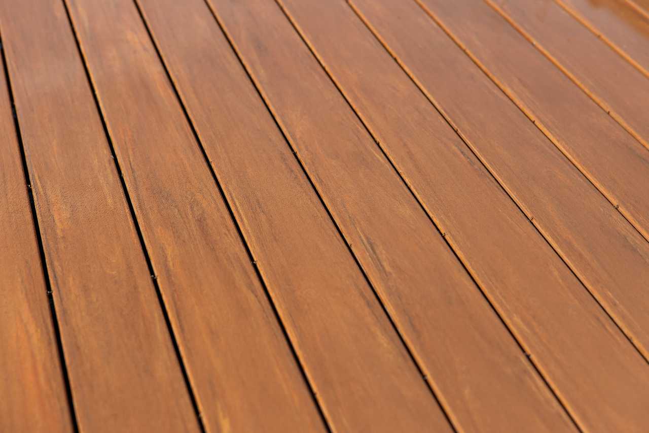 PVC deck Simpson Decks and Construction